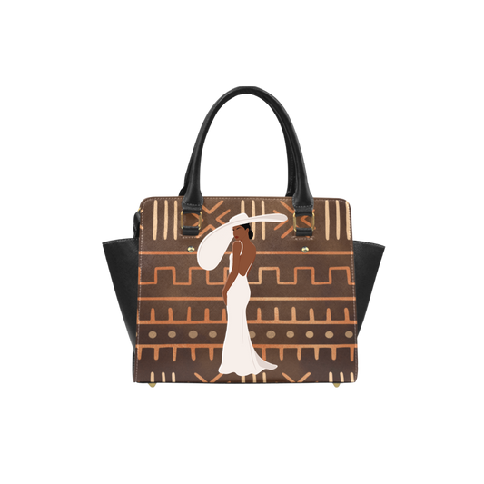 Lady in White Classic Shoulder Handbag