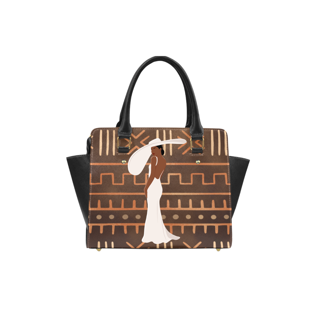 Lady in White Classic Shoulder Handbag