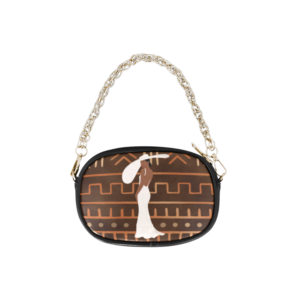 Lady in White Chain Purse